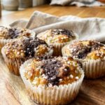 Tarteletter med hasselnötspraliné och vit chokladganache – enkelt dessertrecept